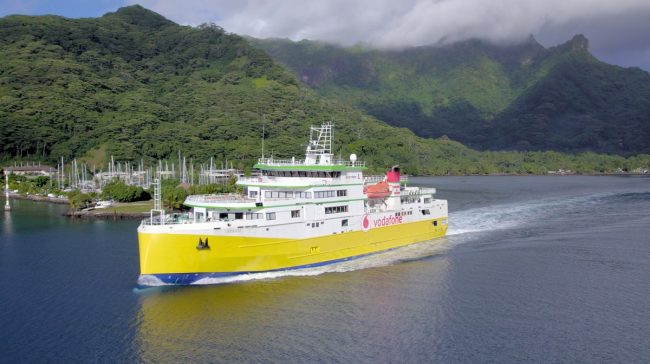 Vaearai-le-navire_moorea_1200_01